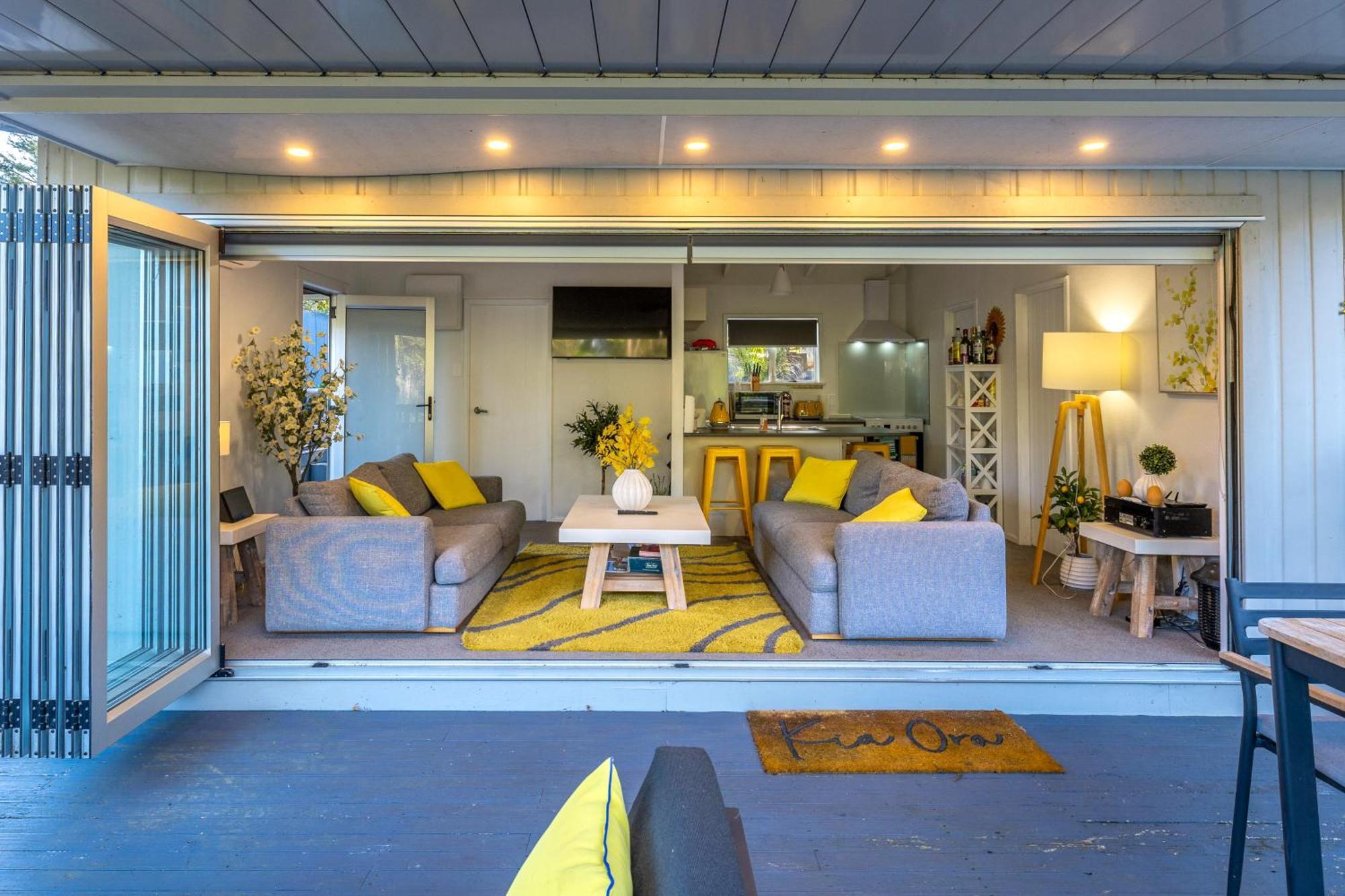 Island Sanctuary - Waiheke Holiday Home Ostend Exterior photo